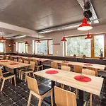 Pod Lysou Гостевой дом 3*